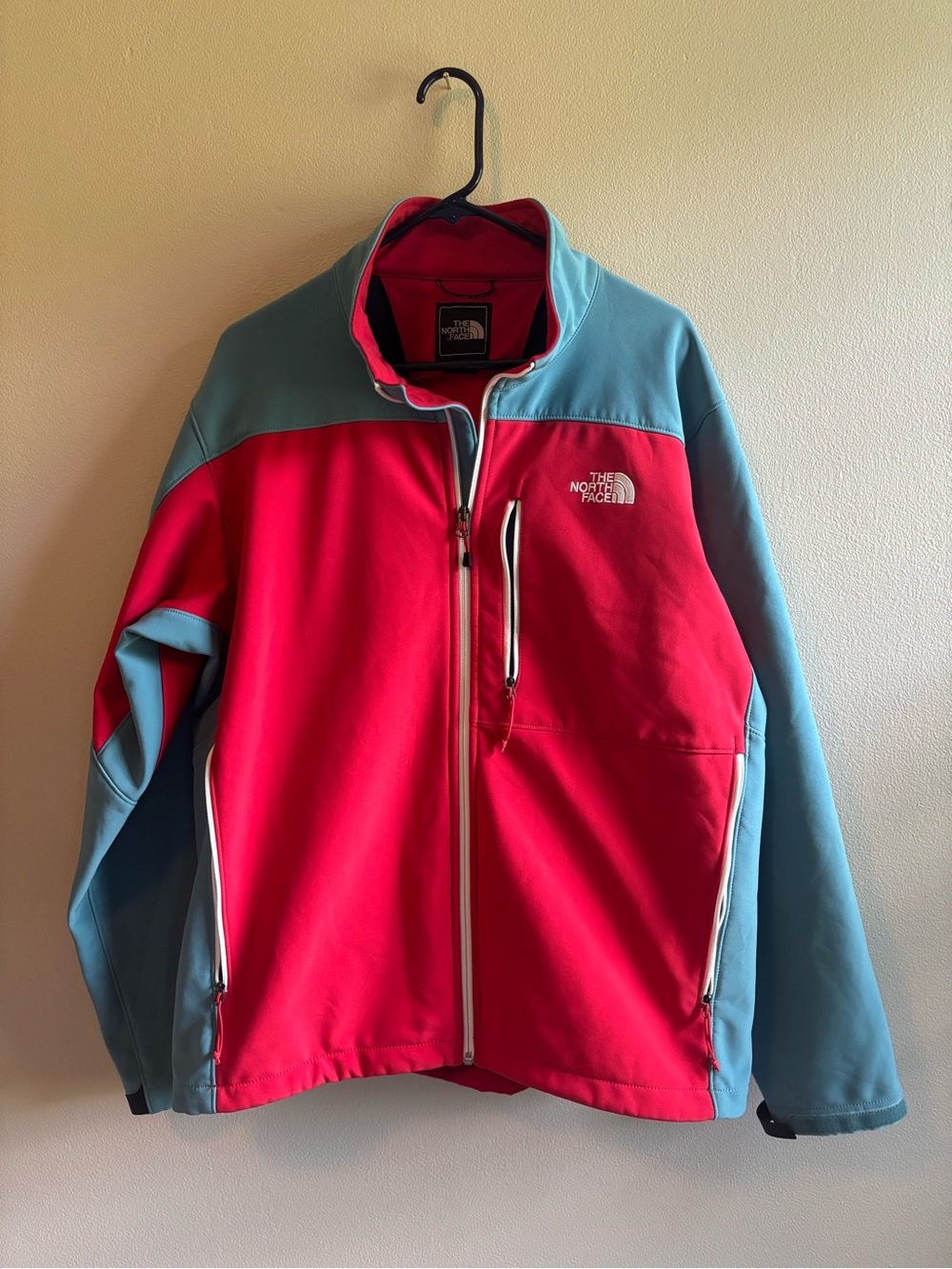 The North Face Men's Red and Light Blue Performance Softshell Jacket